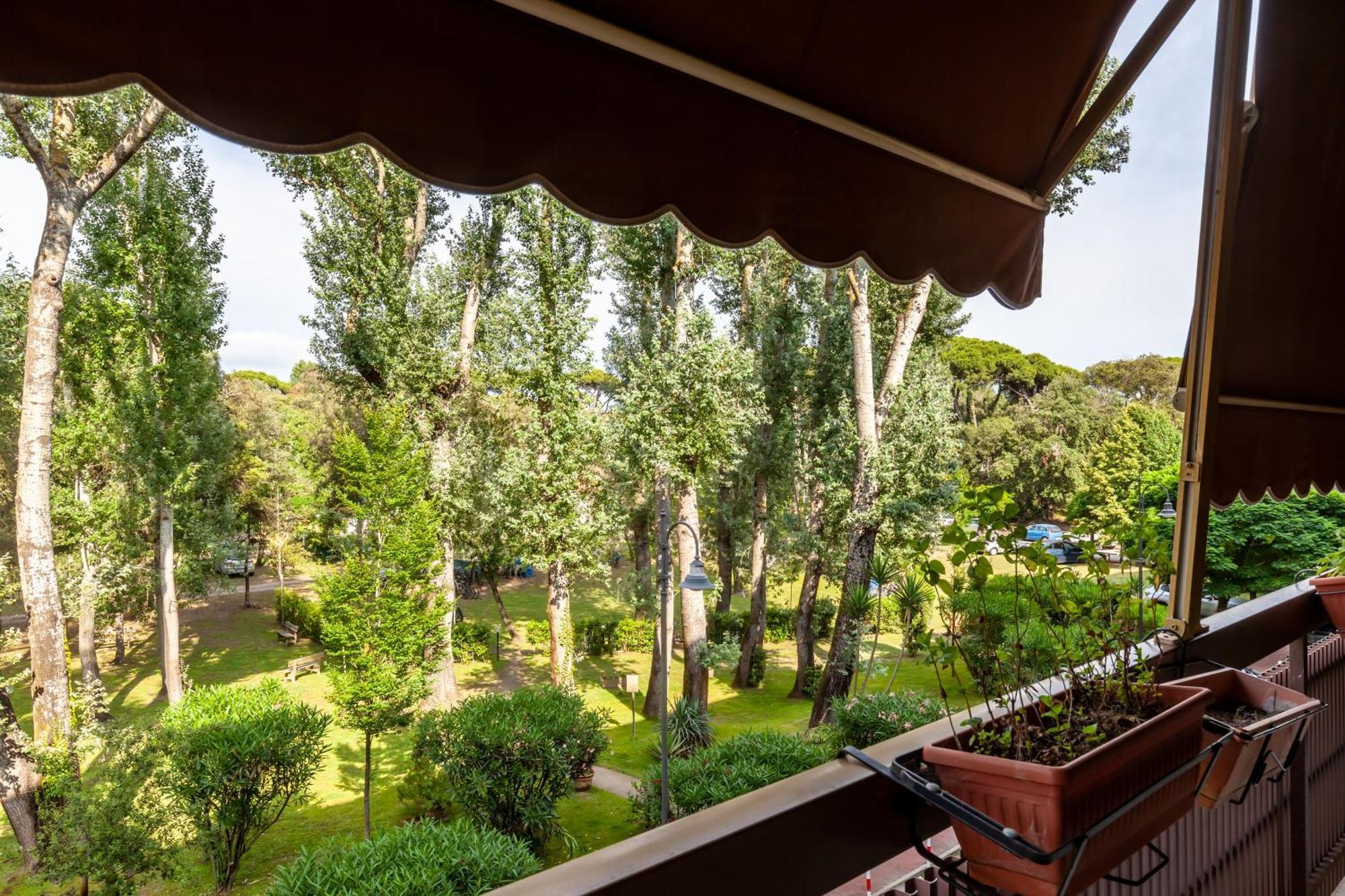 La Casa Nel Parco Appartement Viareggio Buitenkant foto